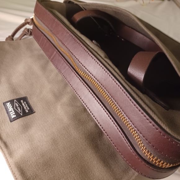 Filson Briefcase - Picture 1 of 12
